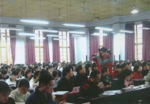可先确认当前栏目名称